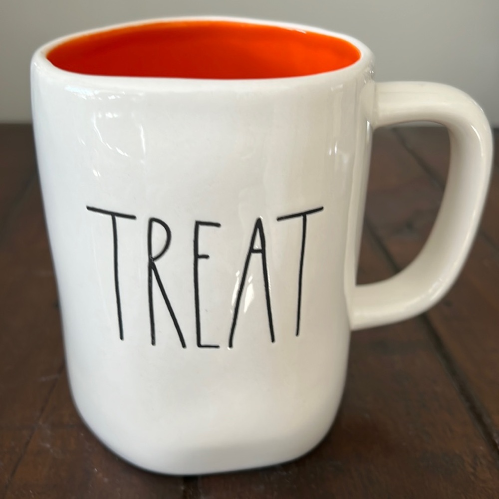 Rae Dunn Trick or Treat mug